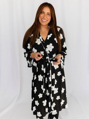 Staykation ribbed Daisy Print robe